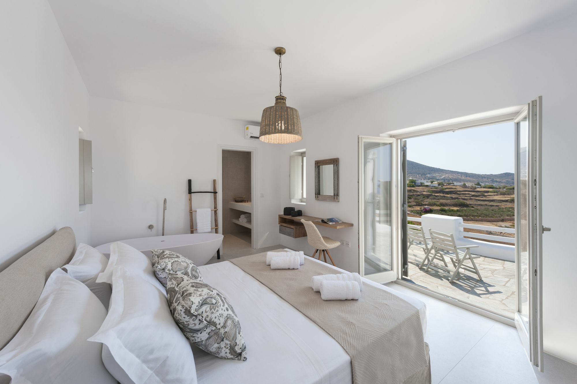 Niriides Luxury Villas Alikí Extérieur photo