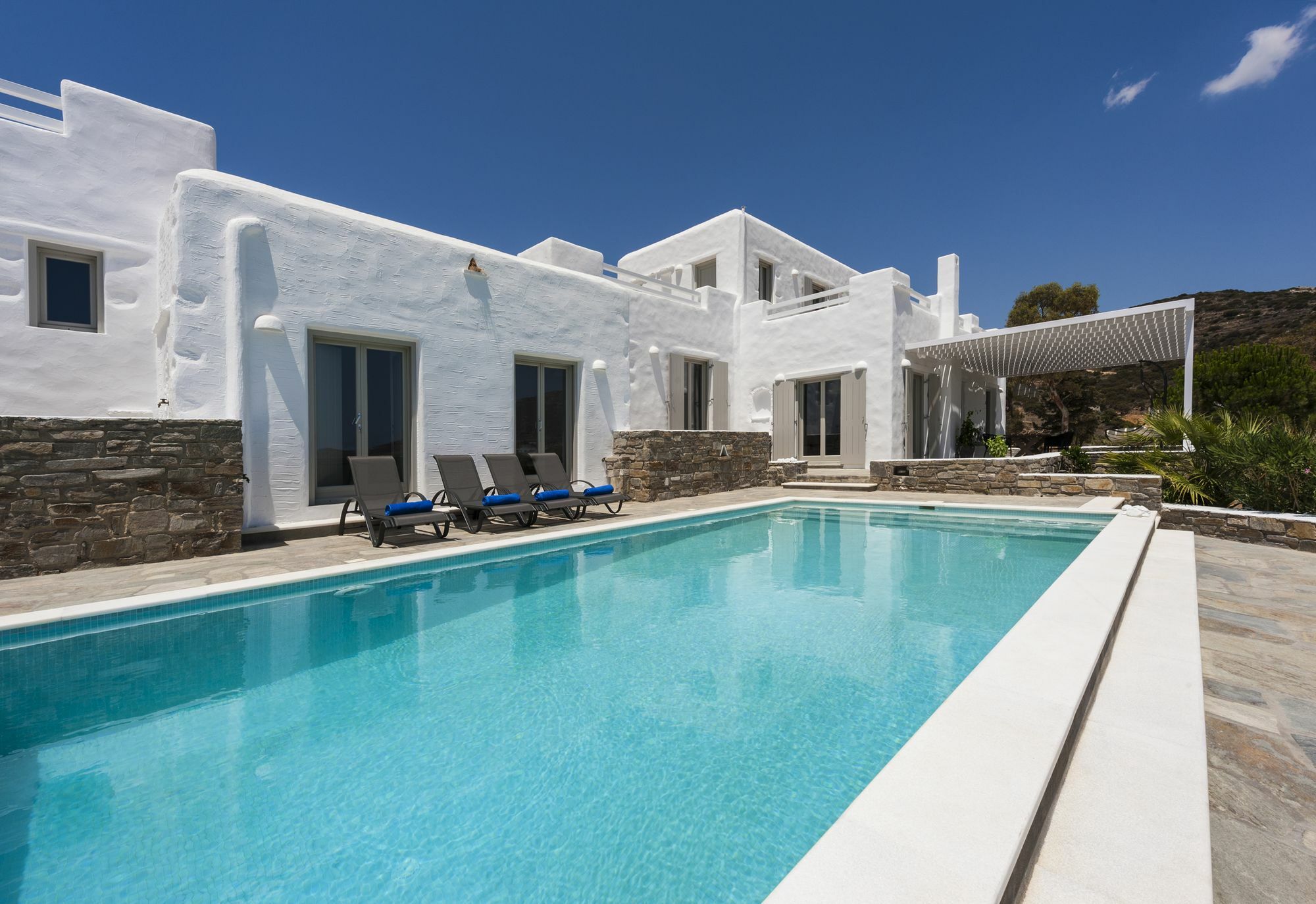 Niriides Luxury Villas Alikí Extérieur photo